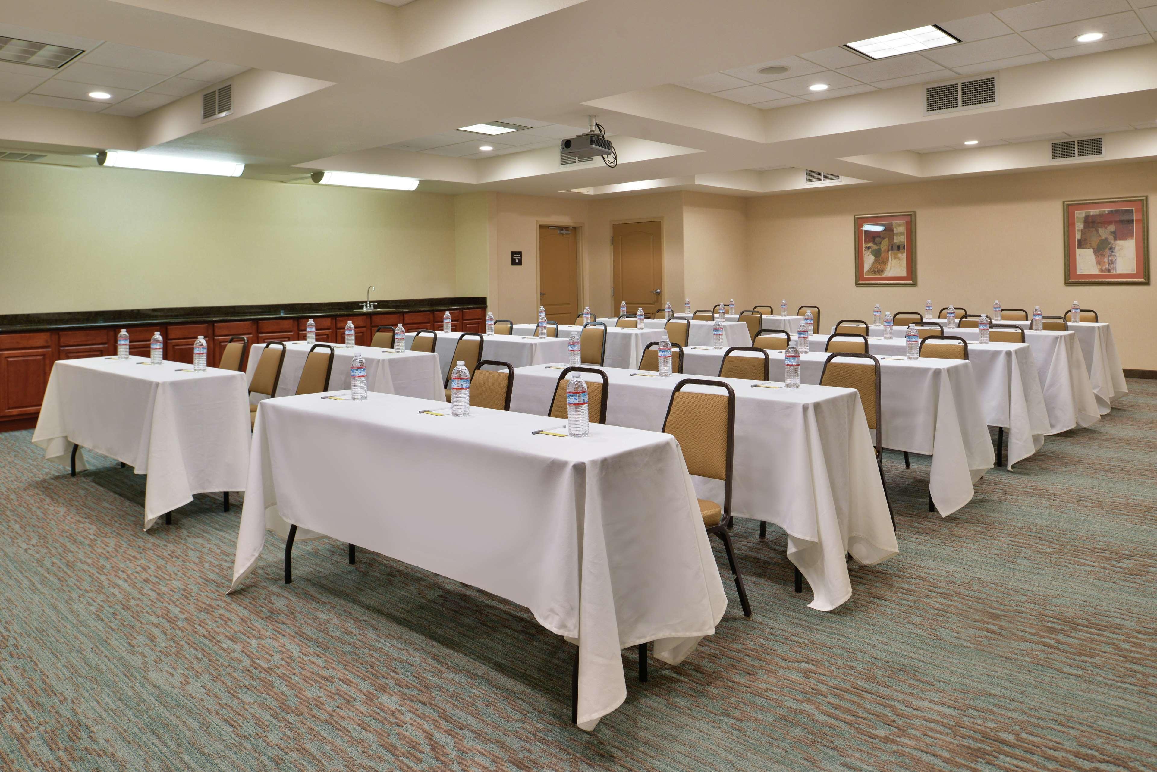 Hampton Inn & Suites Woodland-Sacramento Area Exterior photo