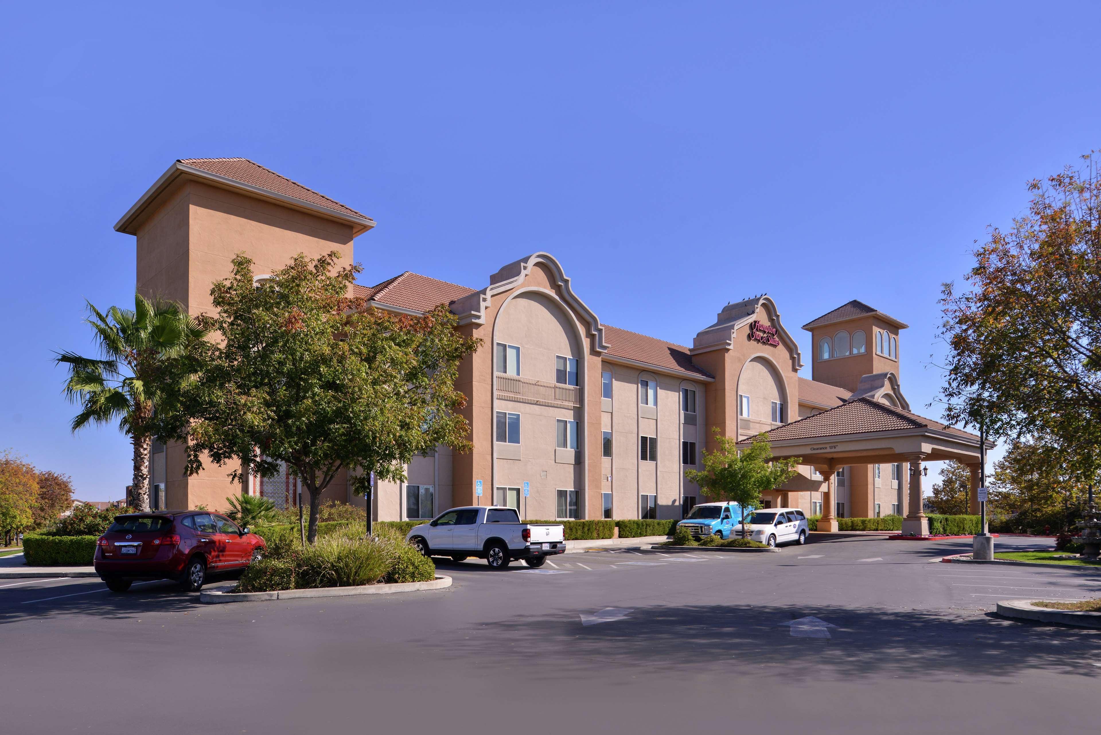 Hampton Inn & Suites Woodland-Sacramento Area Exterior photo